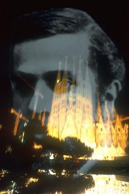 Gaudi -  havadi -  auf  - Array - 